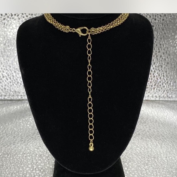 Gold Statement Necklace and Earring Set - Picture 3 of 6